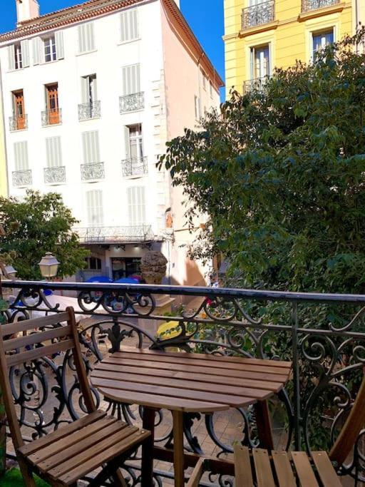 Esprit Cosy Au Centre Historique Apartman Toulon Kültér fotó